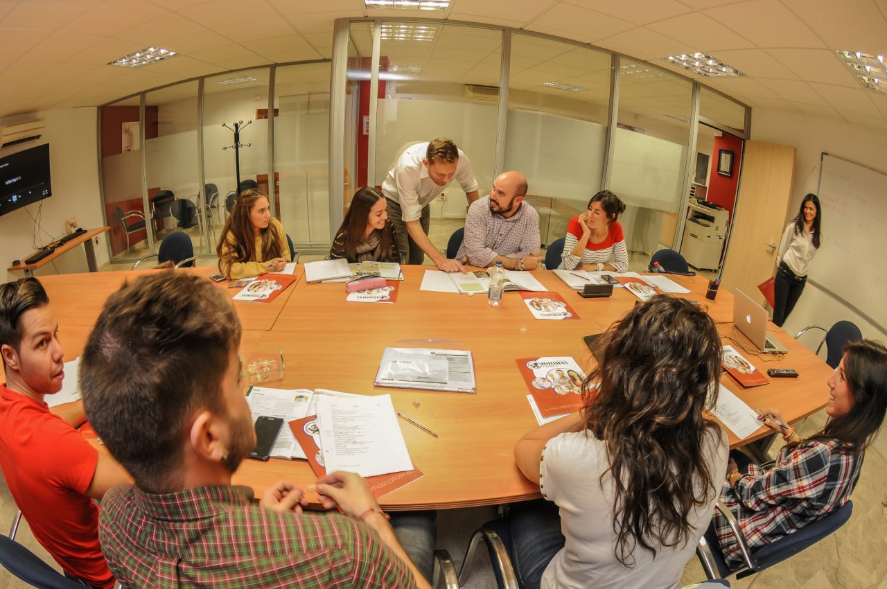 Escuela de Idiomas Carlos V
